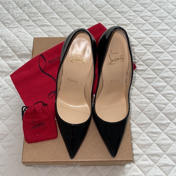 Christian Louboutin So Kate Patent Pointed-Toe Red Sole Pump - Picture 2 of 13